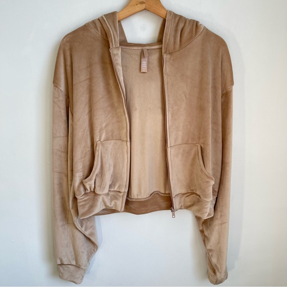 SKIMS Beige Zip-Up Hoodie - Picture 10 of 10